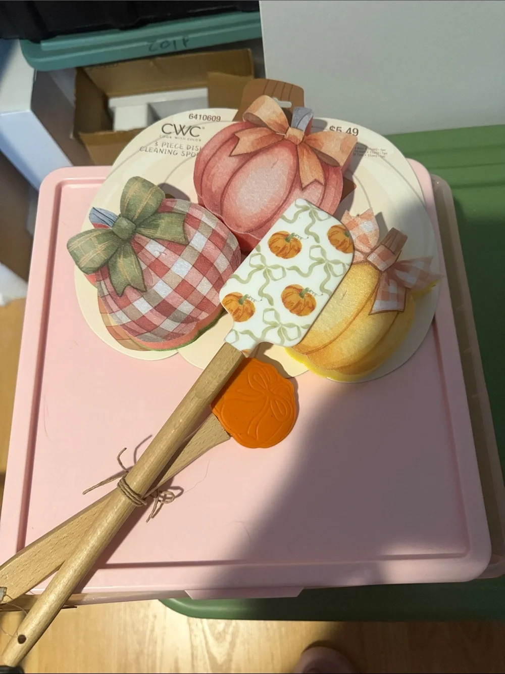 Pumpkin Spatula and Sponge Set - NWT